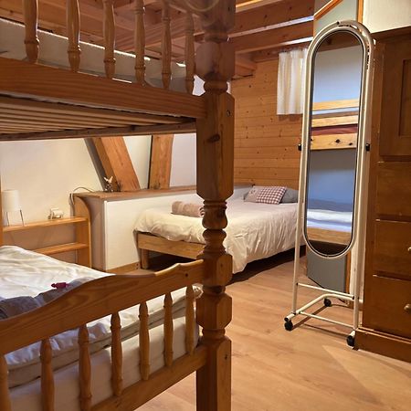 Central Hostel Шатель Екстер'єр фото