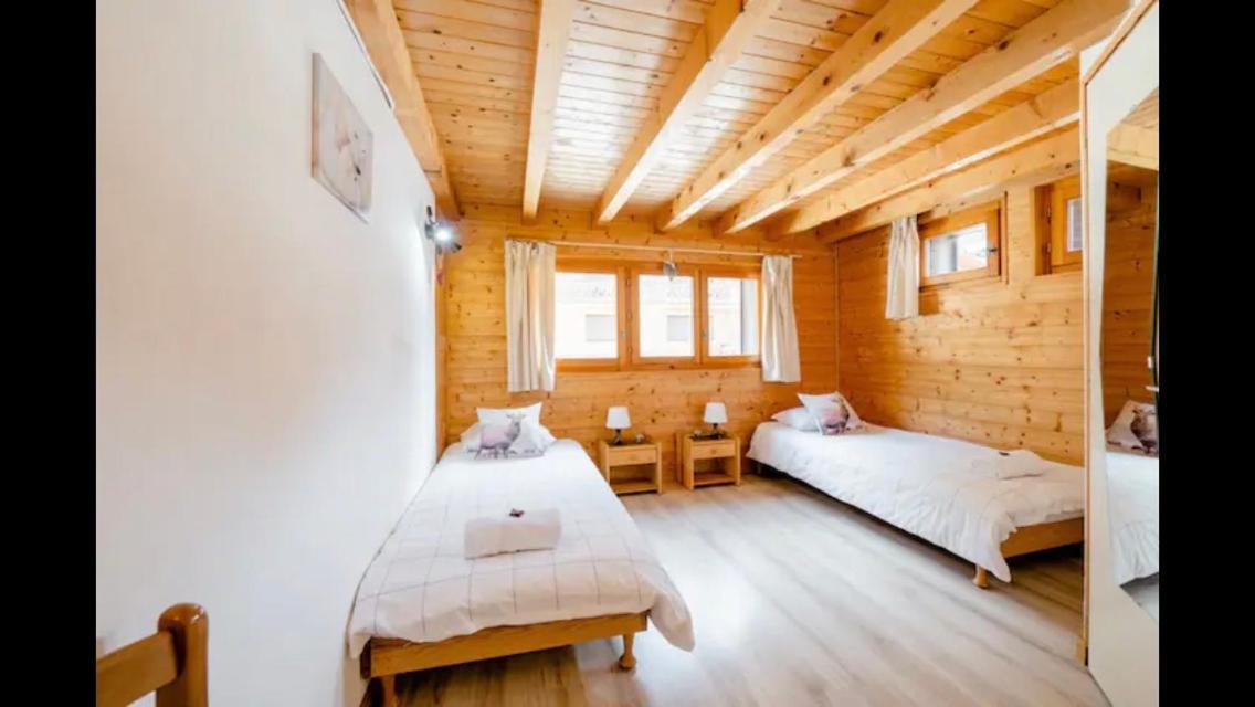 Central Hostel Шатель Екстер'єр фото