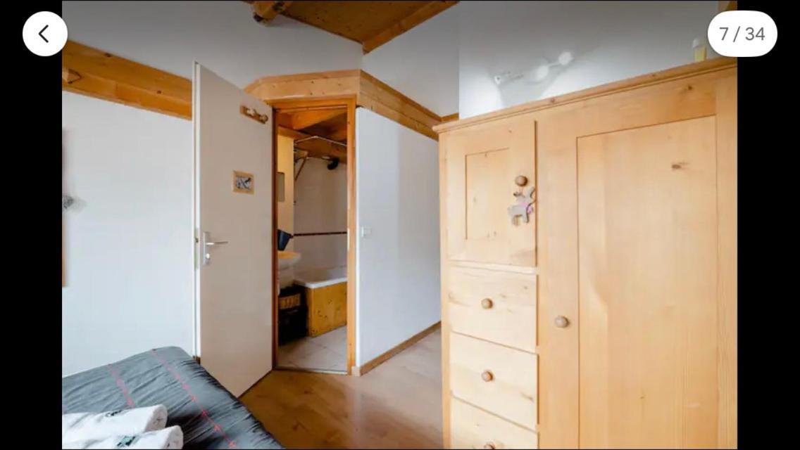 Central Hostel Шатель Екстер'єр фото