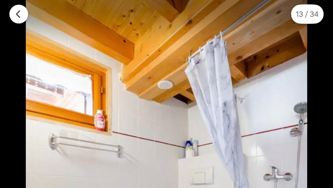 Central Hostel Шатель Екстер'єр фото