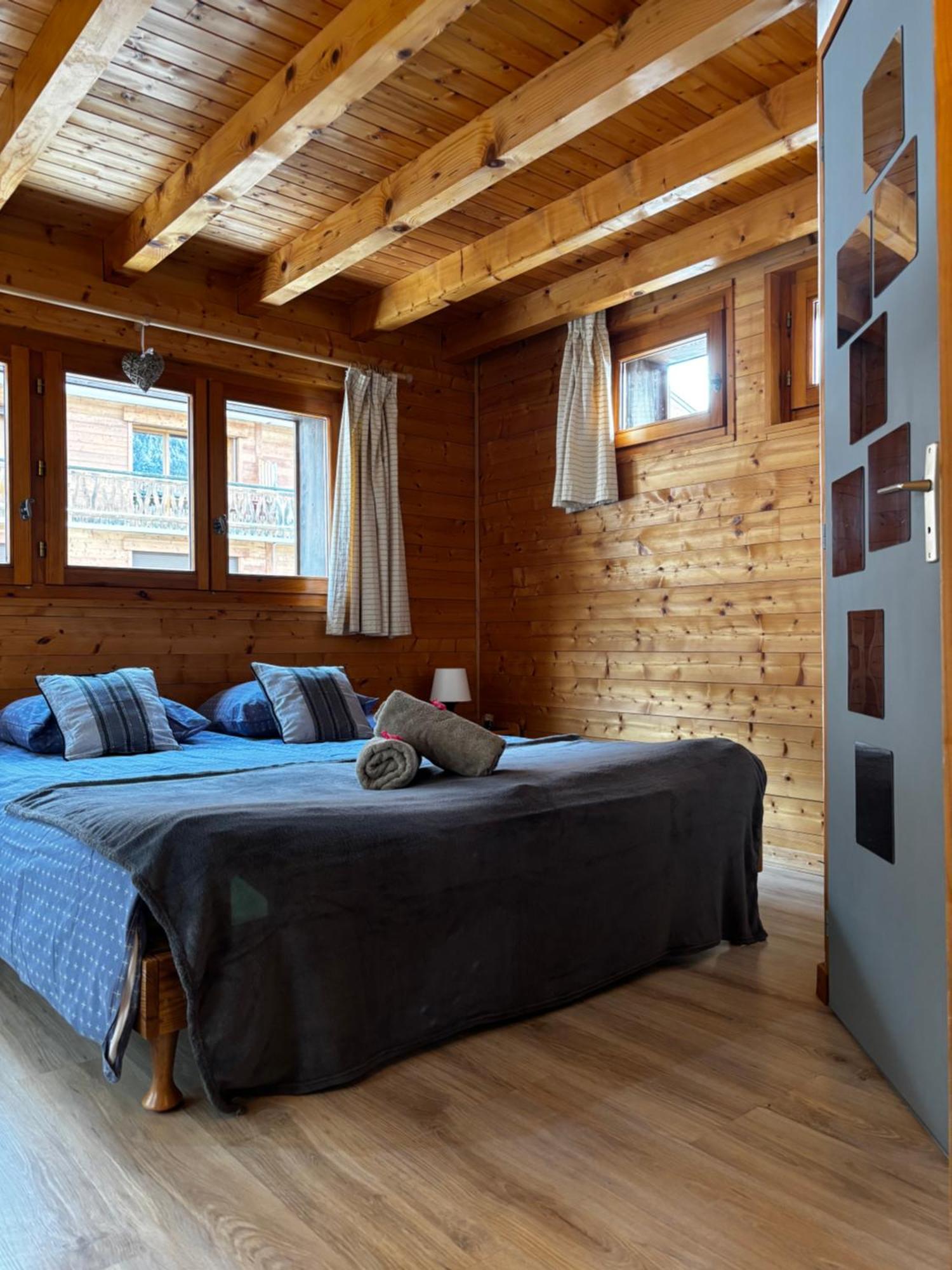 Central Hostel Шатель Екстер'єр фото